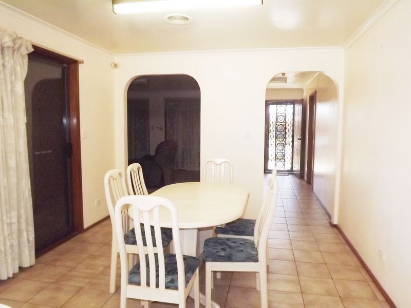 62 Wahgunyah Drive, St Albans VIC 3021