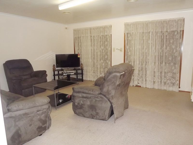 62 Wahgunyah Drive, St Albans VIC 3021