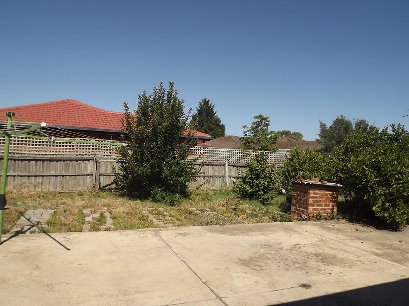 62 Wahgunyah Drive, St Albans VIC 3021