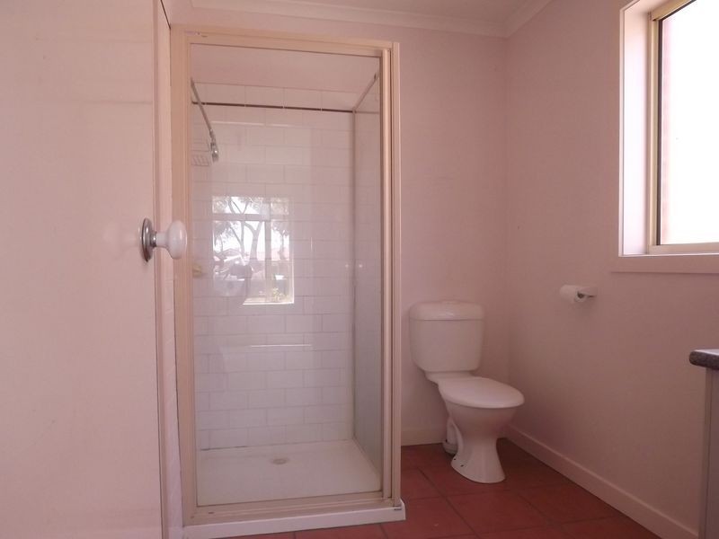 13 Sugargum Grove, Deer Park VIC 3023
