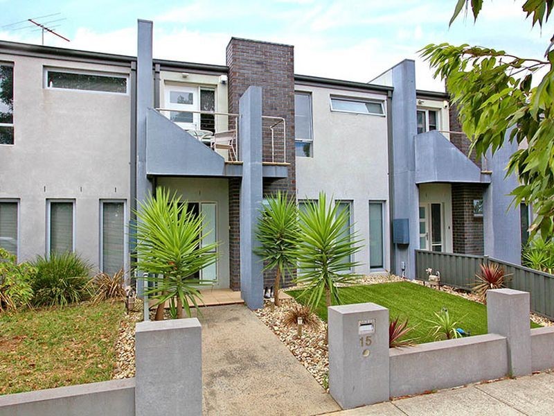 15 Parkes Way, Burnside Heights VIC 3023