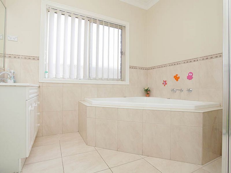 3 Nepean Way, Taylors Hill VIC 3037
