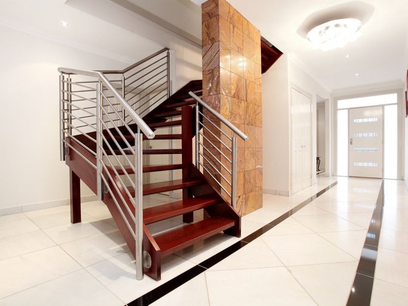 10 Hopetoun Green, Caroline Springs VIC 3023