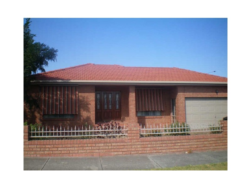 4 Chatterton Drive, Delahey VIC 3037