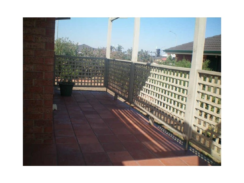 4 Chatterton Drive, Delahey VIC 3037