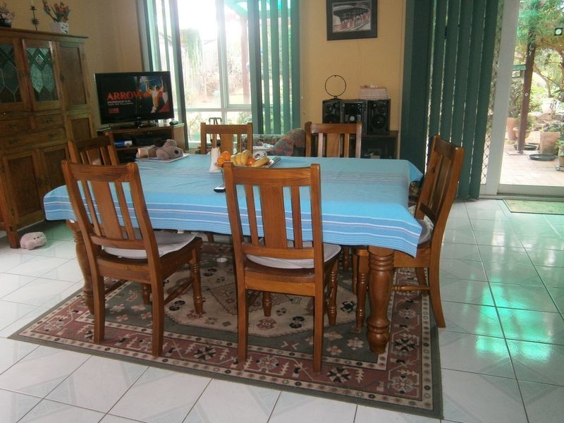 35 John Paul Drive, Hillside VIC 3037