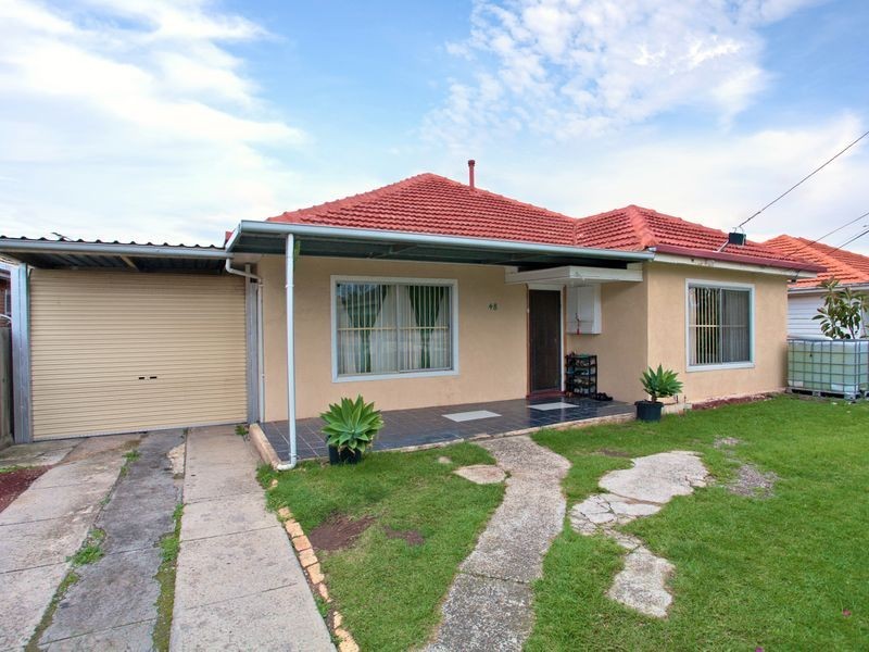 48 Vincent Ave, St Albans VIC 3021