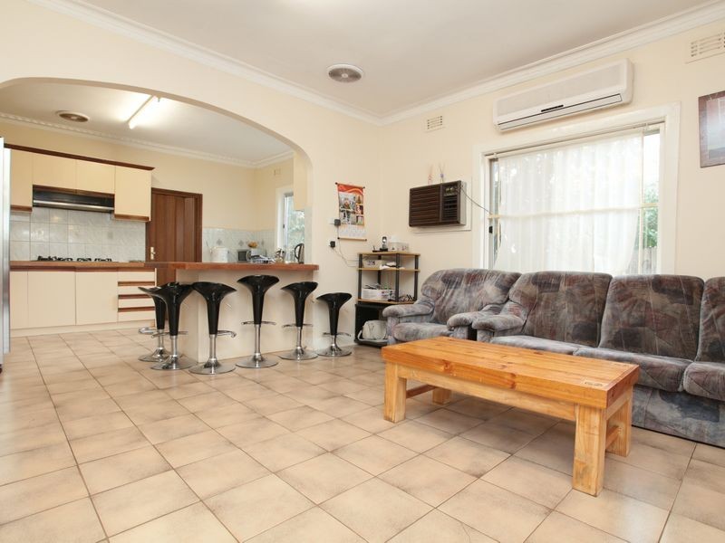 48 Vincent Ave, St Albans VIC 3021