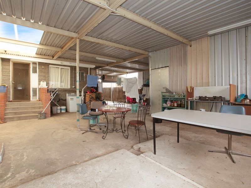 48 Vincent Ave, St Albans VIC 3021