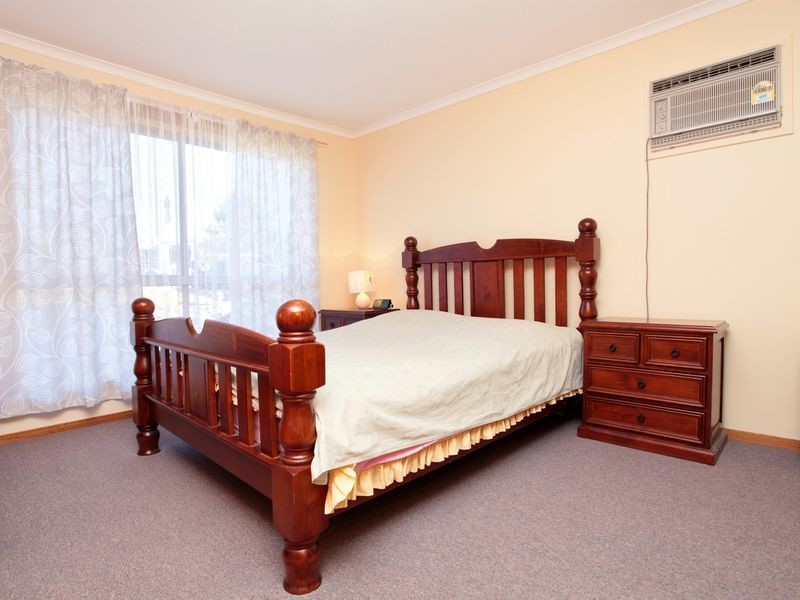 132 Gillespie Road, Kings Park VIC 3021