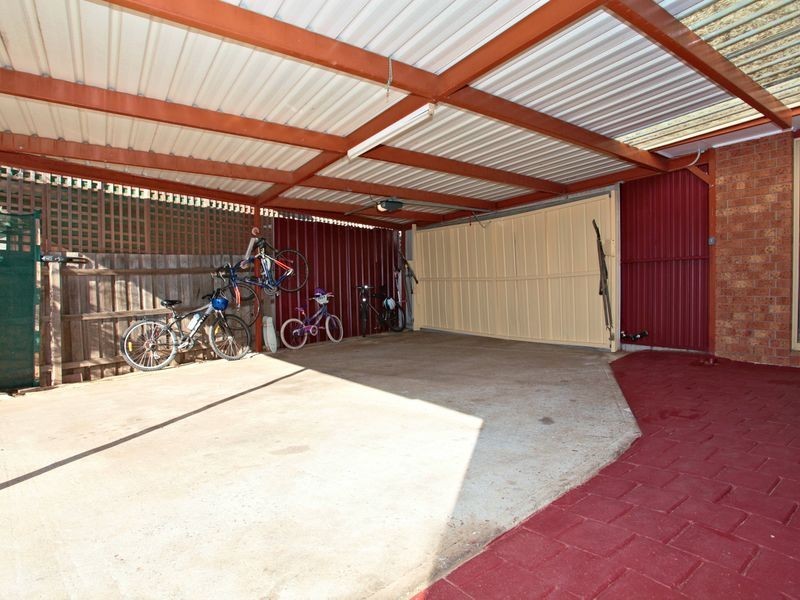 132 Gillespie Road, Kings Park VIC 3021