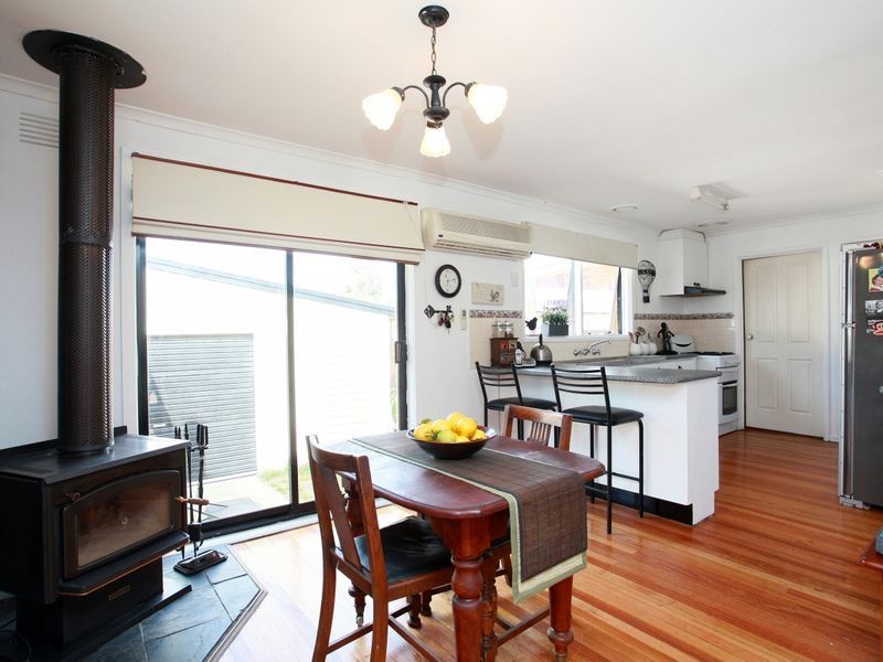 31 Magnolia Ave, Kings Park VIC 3021