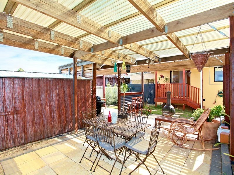 31 Magnolia Ave, Kings Park VIC 3021