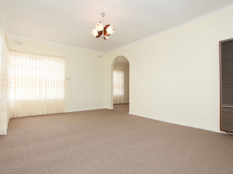 118 Fitzgerald Road, Sunshine West VIC 3020