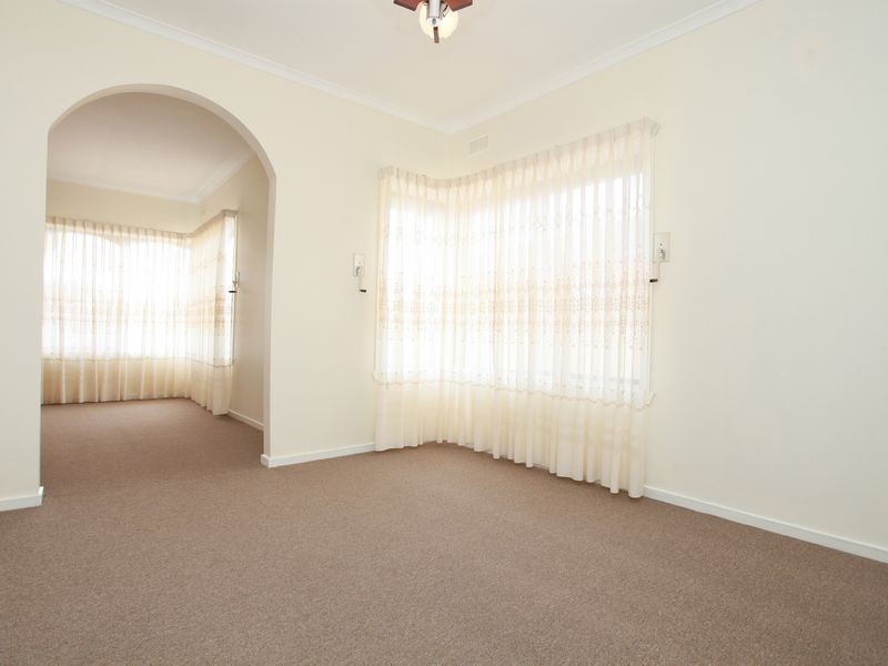 118 Fitzgerald Road, Sunshine West VIC 3020