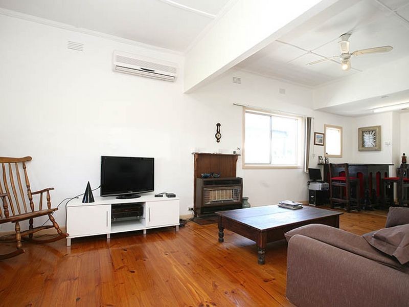 9 Stott Street, Preston VIC 3072