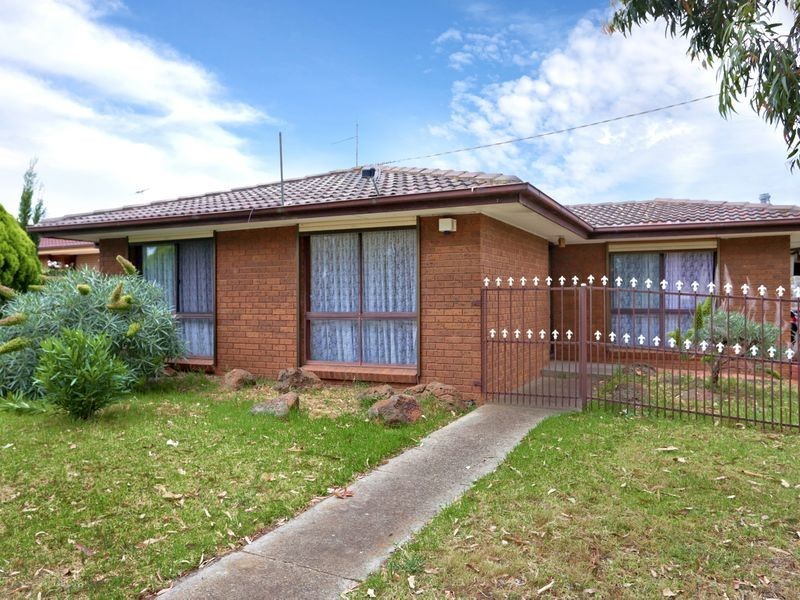 201 Gillespie Road, Kings Park VIC 3021