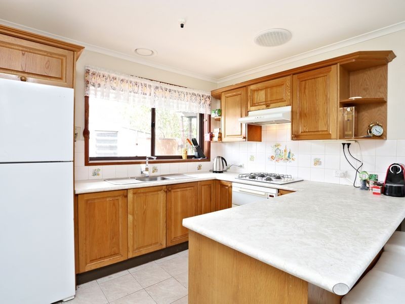 201 Gillespie Road, Kings Park VIC 3021