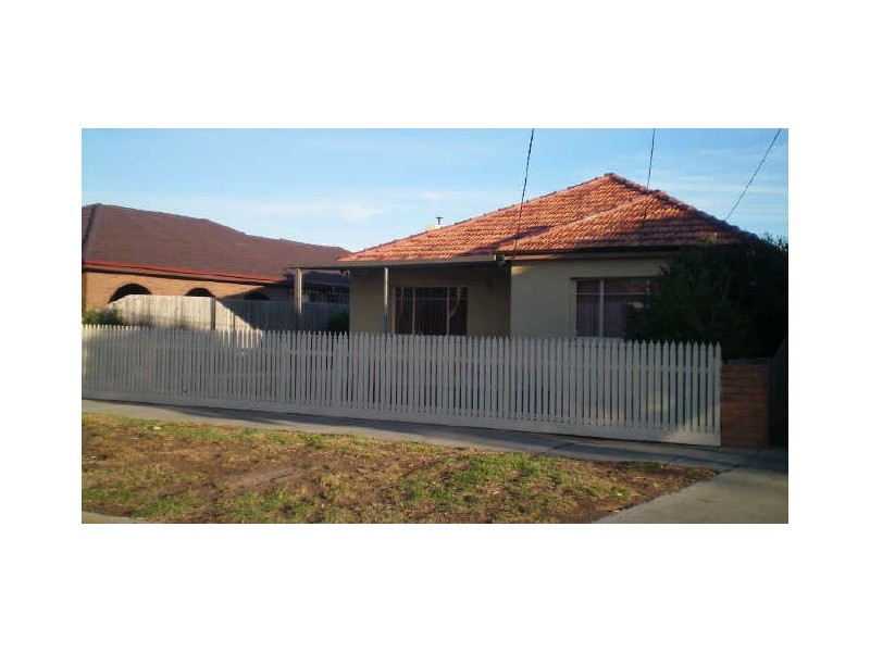 87 Helen Street, St Albans VIC 3021