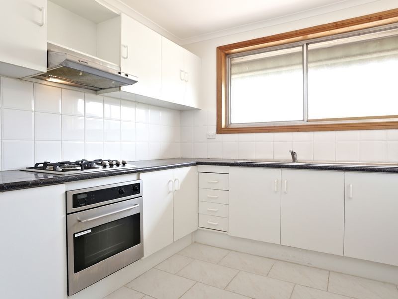 15 Tamar Drive, Melton South VIC 3338