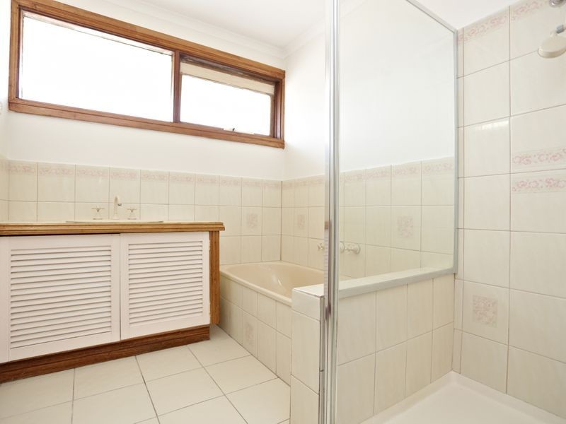 15 Tamar Drive, Melton South VIC 3338