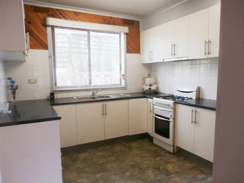 111 Power Street, St Albans VIC 3021