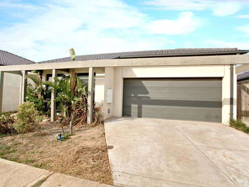 44 Belleville Close, Burnside Heights VIC 3023