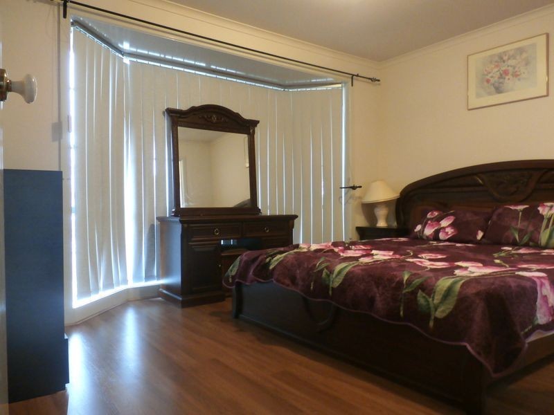 7 Shale Court, Delahey VIC 3037