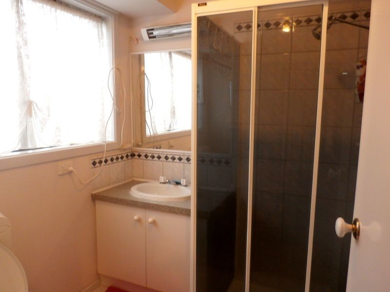 7 Shale Court, Delahey VIC 3037