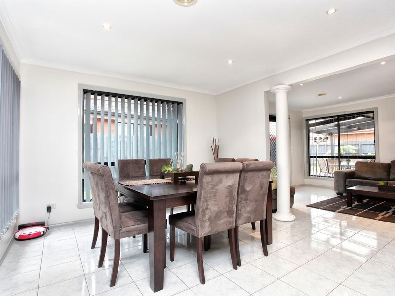 30 Antonie Ave, Delahey VIC 3037