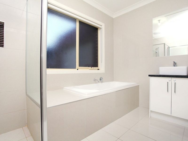 2/47 Andrew Road, St Albans VIC 3021