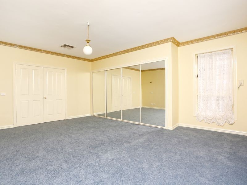 34 Deakin Grove, Burnside Heights VIC 3023