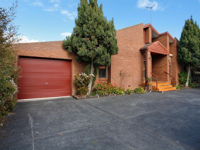 219 Main Road East, St Albans VIC 3021