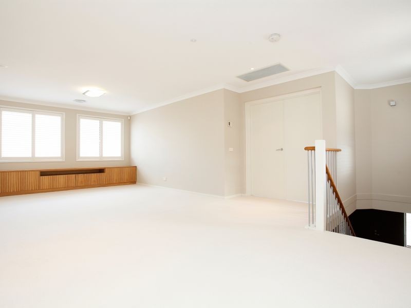 9 Moresby Court, Craigieburn VIC 3064