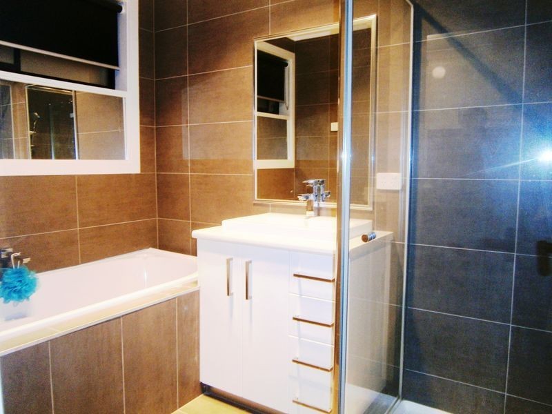 15 Baguley Crescent, Kings Park VIC 3021