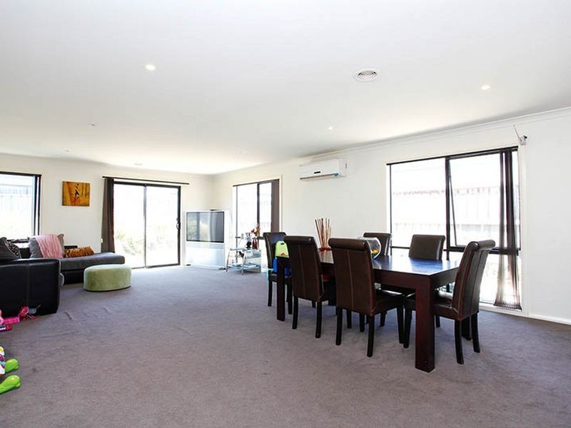 4 Florida Court, Burnside Heights VIC 3023