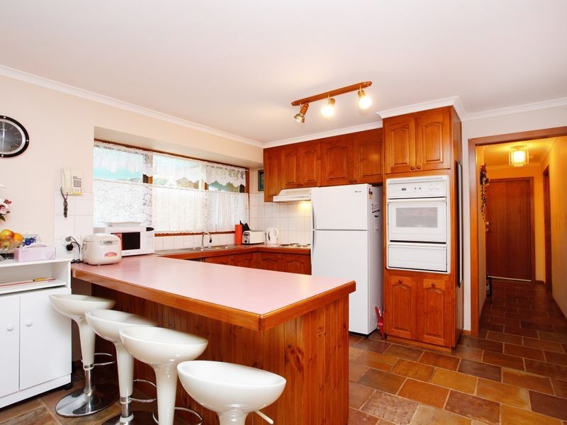 26 Kalyna Court, Delahey VIC 3037