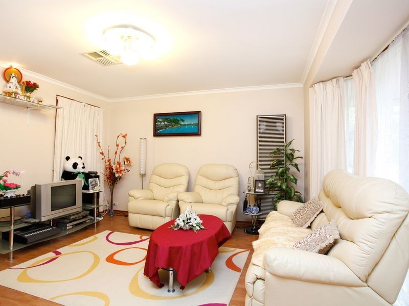 26 Kalyna Court, Delahey VIC 3037