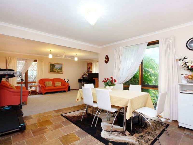 26 Kalyna Court, Delahey VIC 3037