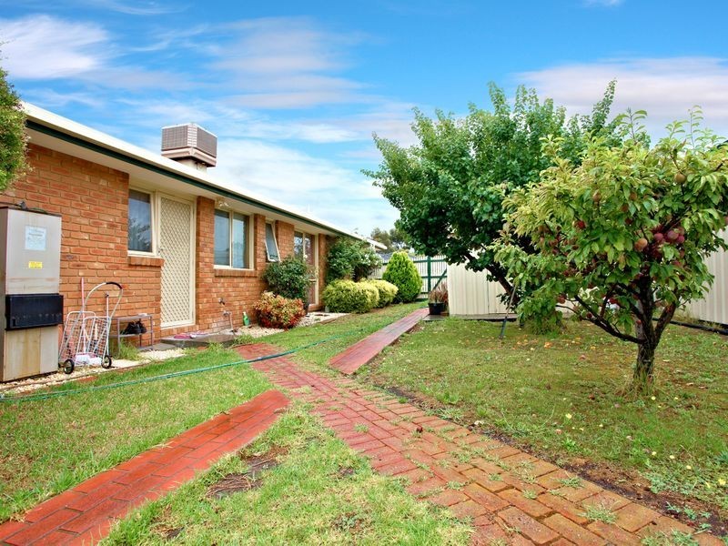 26 Kalyna Court, Delahey VIC 3037