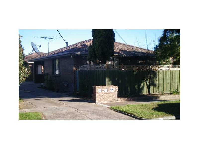 1/5 Wood Street, Deer Park VIC 3023