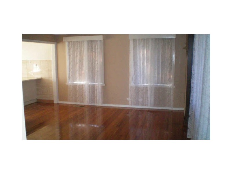 1/5 Wood Street, Deer Park VIC 3023