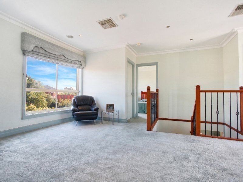 5 Zebrina Close, Hillside VIC 3037