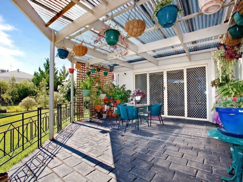 5 Zebrina Close, Hillside VIC 3037