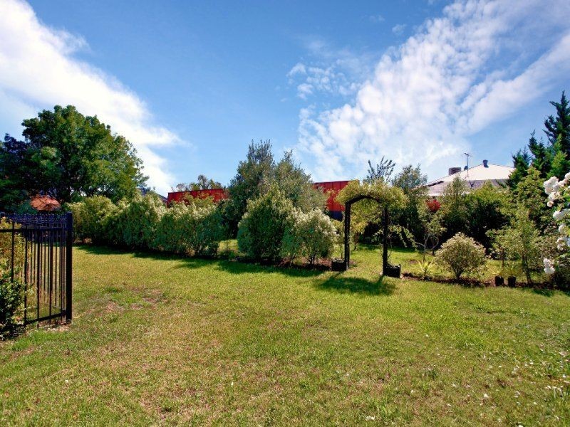 5 Zebrina Close, Hillside VIC 3037