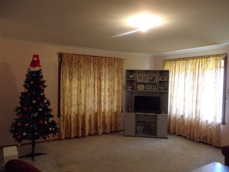 14 Palace Court, Kings Park VIC 3021