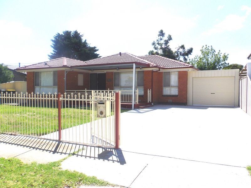 902 Ballarat Road, Deer Park VIC 3023