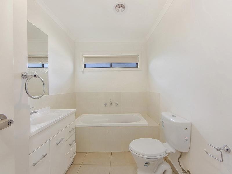 1/46 Kings Road, St Albans VIC 3021