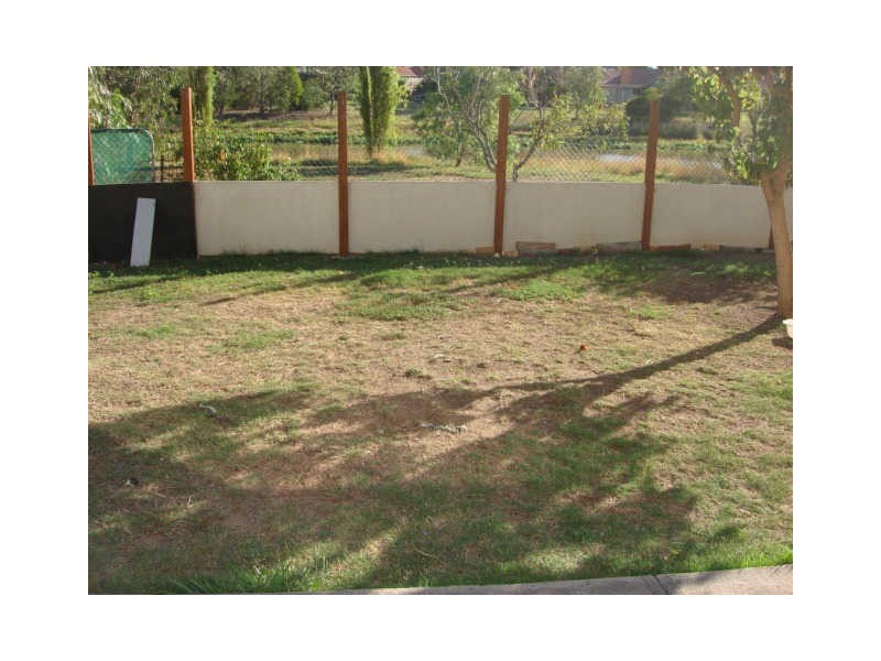 38 Reed Crescent, Taylors Lakes VIC 3038