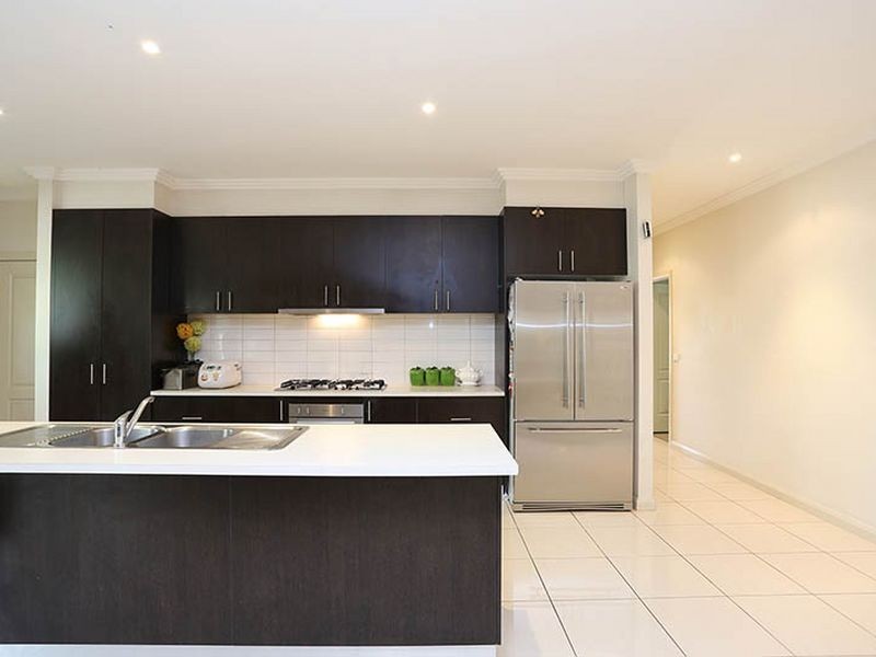 5 Parkes Way, Burnside Heights VIC 3023